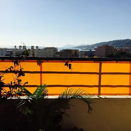 Antibes Les Pins Appartement *